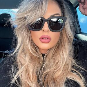 DIFF Black Square Sunglasses with Gray Lenses, Case included